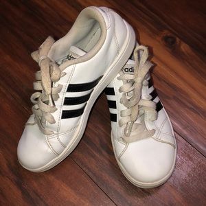 Adidas Sneakers Sz. 1Y
